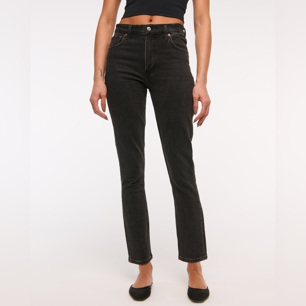 Abercrombie & Fitch Skinny High Rise jeans. Women size 27/4. Black.